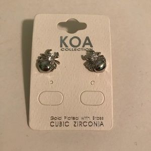 NWT Koa Collection Stud Earrings
